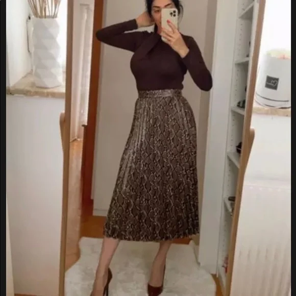 New Zara Faux Leather Snake Print Midi Pleated Skirt XS Small Medium 8372/262 - Picture 3 of 12